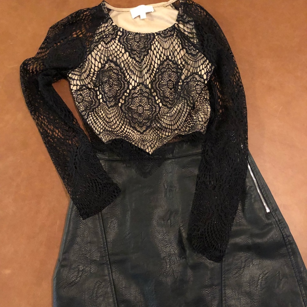 Lace crop